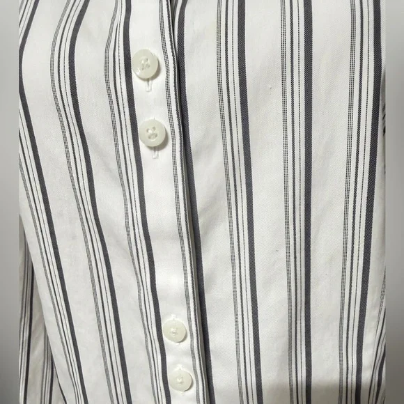 Gold Label Investments Elegant Striped Button-Down Shirt - Picture 5 of 8